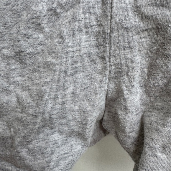 Jumping Beans 2T Girls Gray Elastic Waist Soft Biked Shorts with mild sparkles - Picture 3 of 6